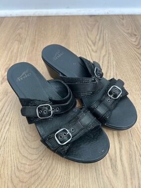 Dansko Jessie Black lizard print Sandals Size 39 US 8